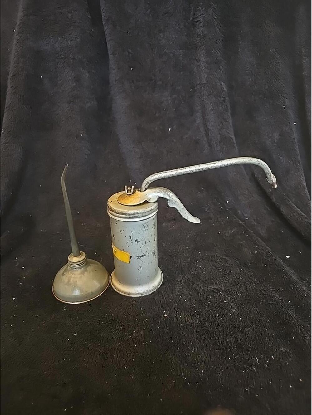 2 Vintage Oilers~ 1- Pat. date on bottom Apr. 23, 05 & Apr. 6, 07~ 1 Tall Spout